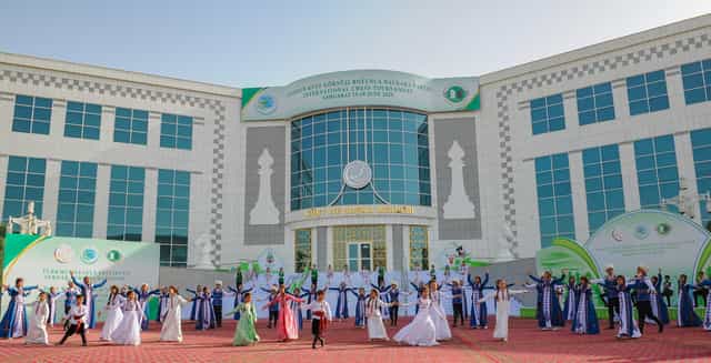 Фоторепортаж: В Туркменистане прошел международный турнир по шахматам