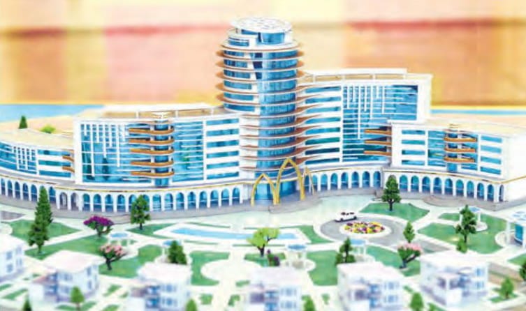 Aşgabatdaky muzeýde ýaş türkmen dizaýnerleriniň işleri görkezilýär