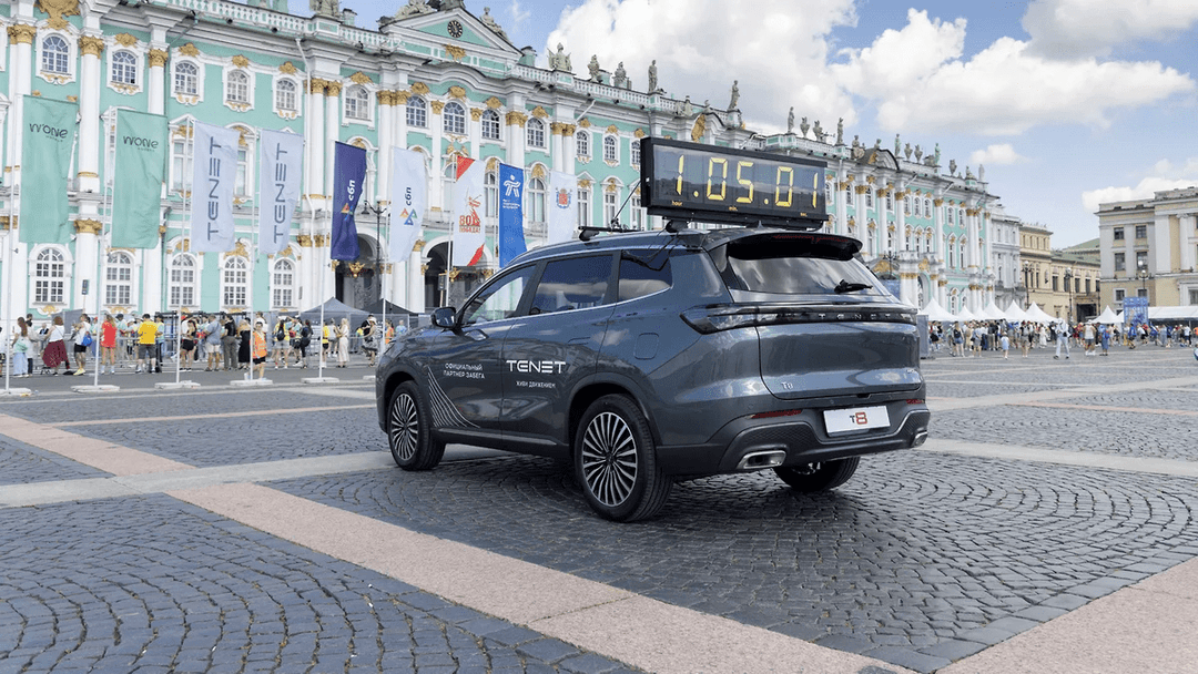 Семиместный кроссовер Tenet T8 впервые представили публично в Петербурге