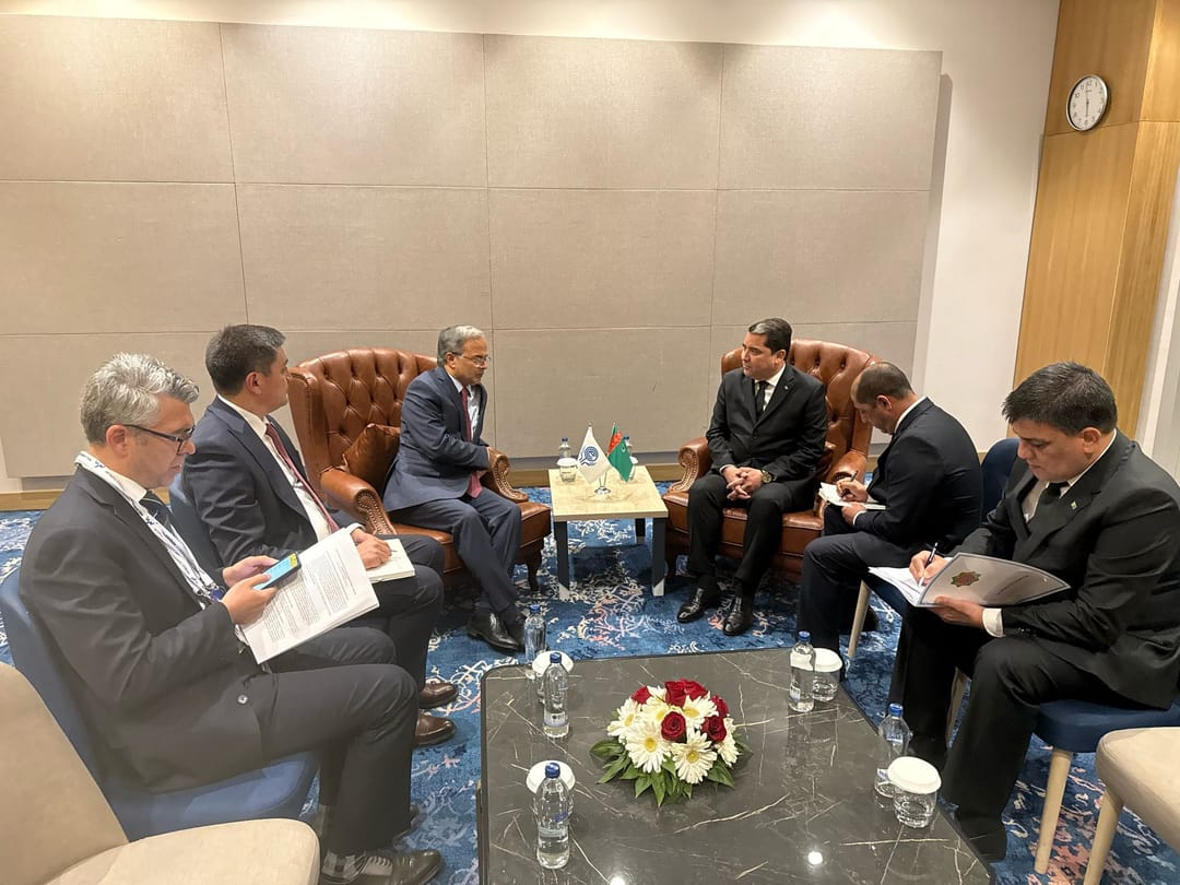 Türkmenistan Kültür Bakanı, Erzurum'daki forumda görüşmelerde bulundu