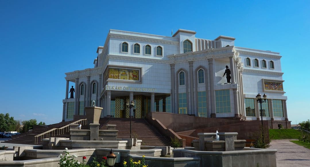 Bayramali resident handed over a valuable artefact to the Mary Museum