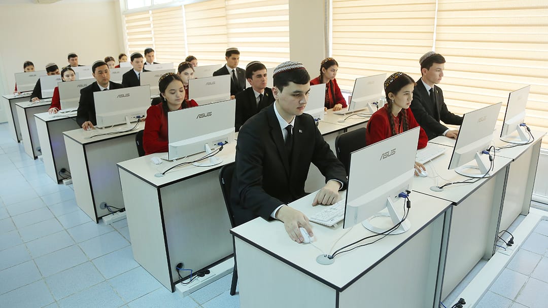 Head of Turkmenistan: “The country’s universities should accept talented young people”