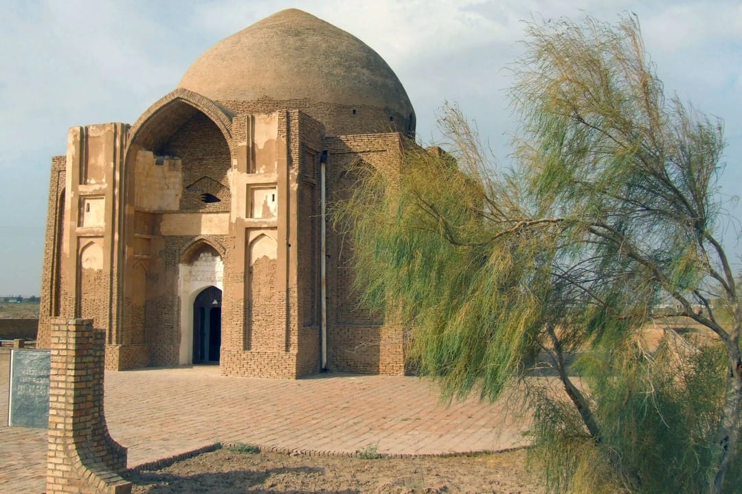 Sarahs etrabynda täze, döwrebap bazar gurlar