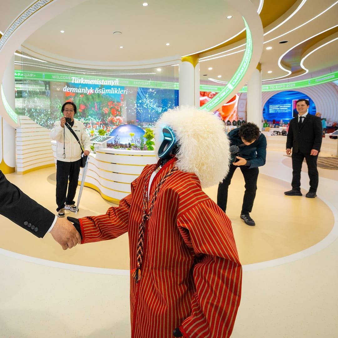 Robots in national dress greet visitors to Turkmenistan pavilion at EXPO 2025