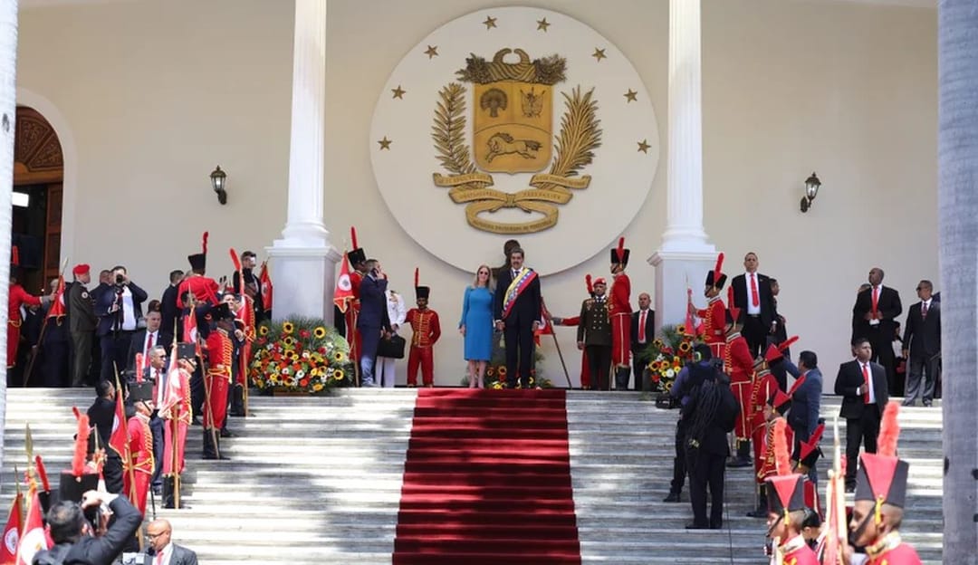 Nikolas Maduro üçünji gezek Wenesuelanyň Prezidenti wezipesine girişdi