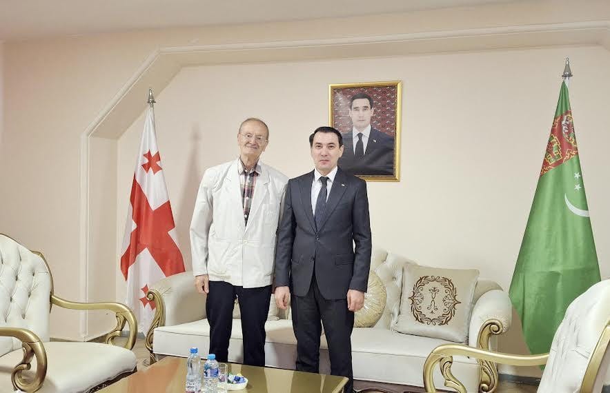 Посол Туркменистана и грузинский режиссер обсудили детали создания документального фильма