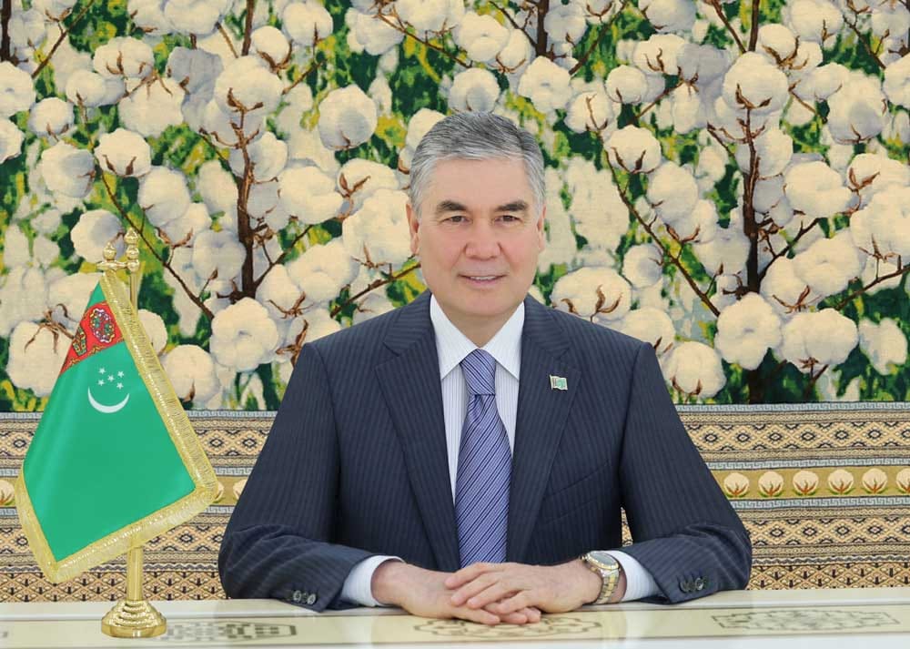 Председатель Халк Маслахаты Туркменистана поздравил женщин с 8 марта