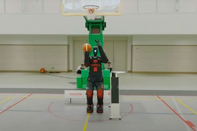 Toyota's humanoid robot sets a world record