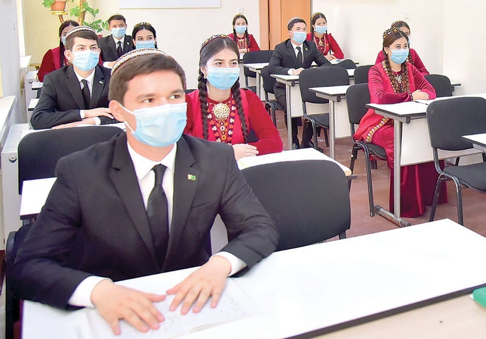 Туркменские студенты показали лучший результат в математической олимпиаде NCUMC-2022