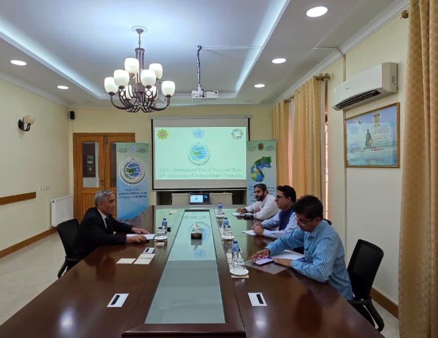 Türkmenistanyň ilçihanasynda Bulujystan welaýatynyň öňki saglyk ministri bilen duşuşyk geçirildi 