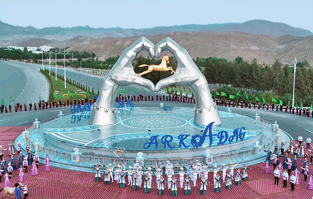 Arkadağ'da Tayçanak anıtı ve Ahalteke Atları caddesinin bir bölümü açıldı