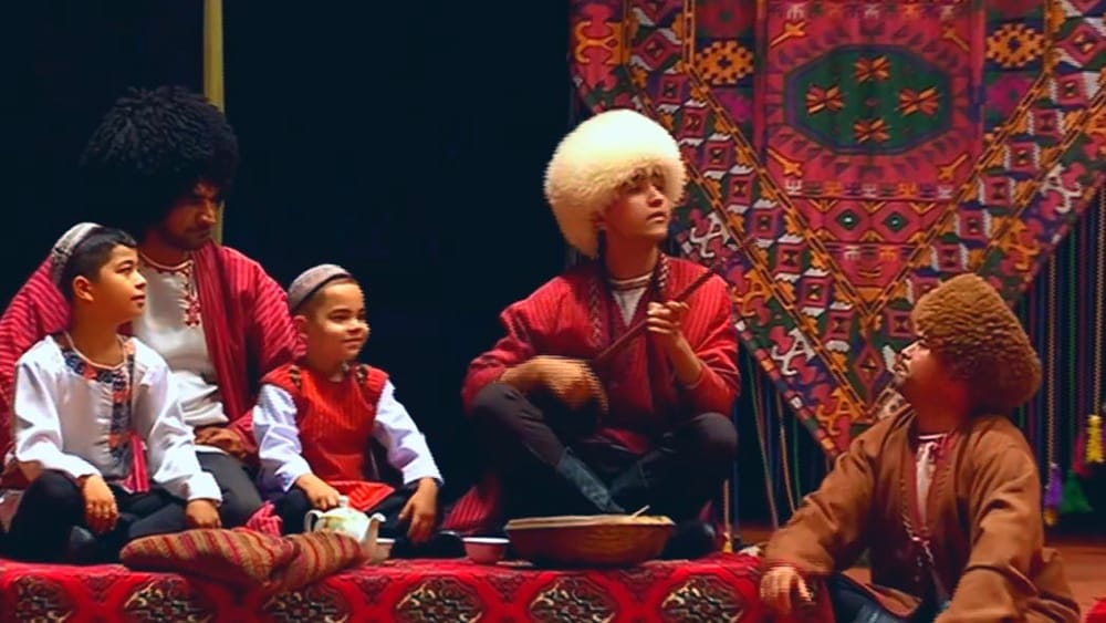 Medeniýet hepdeliginde «Şükür bagşy» atly sahna oýny görkezildi