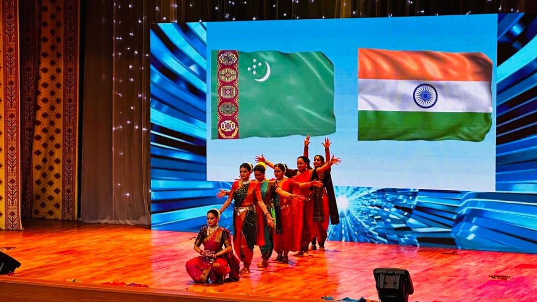 Aşgabatda hindi tanslarynyň we sazlarynyň konserti üstünlikli geçirildi