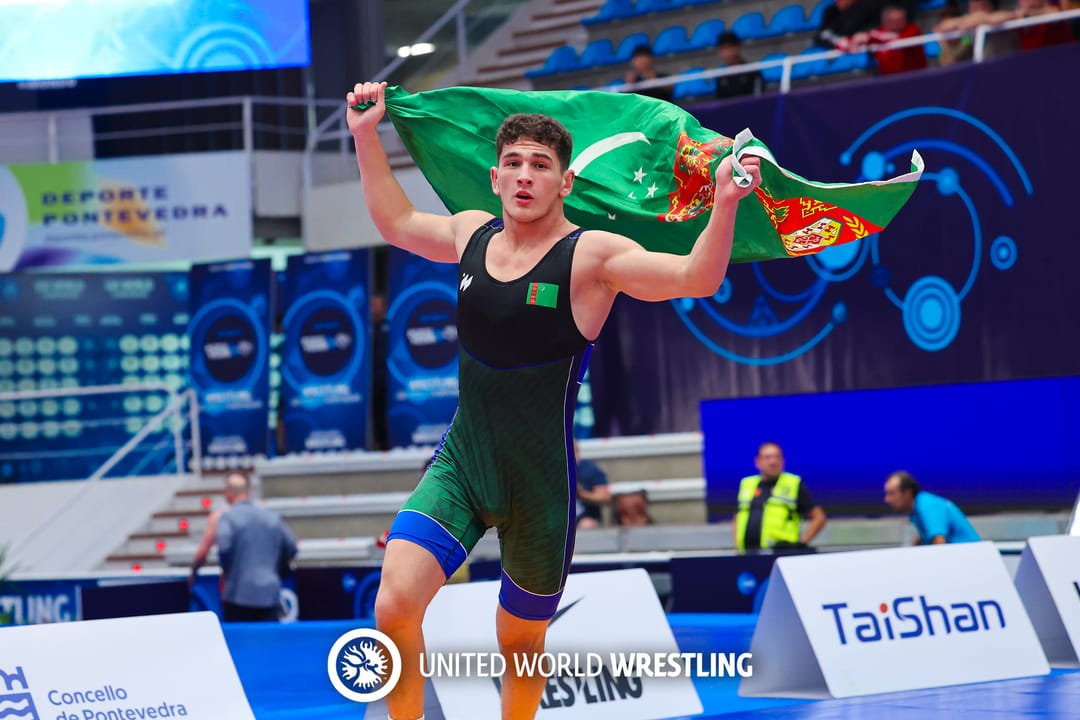 Turkmenistan wrestler wins U-20 World Championship gold for first time