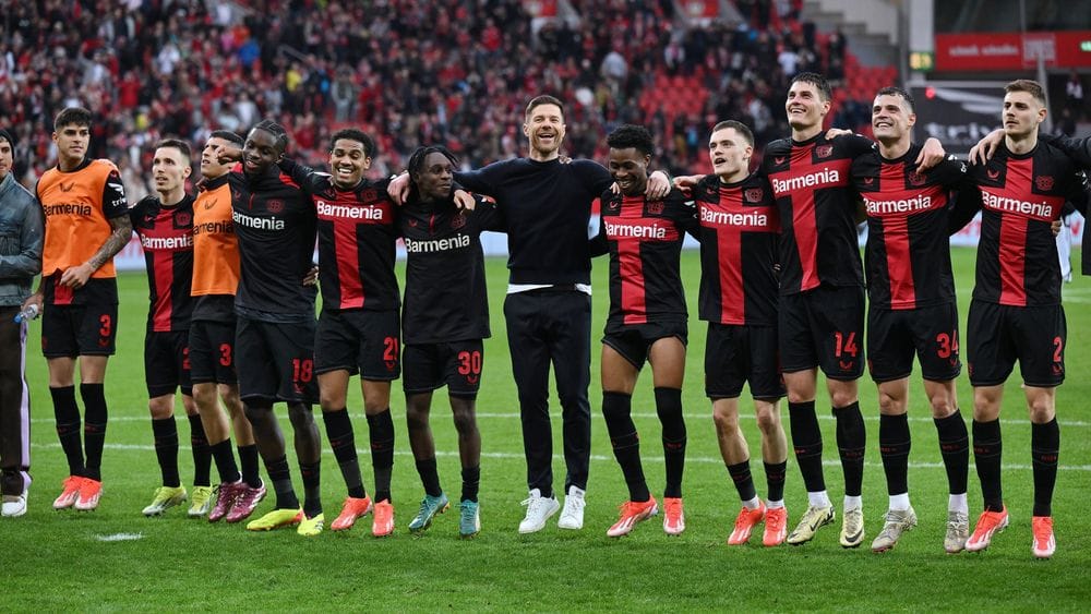 Bundesliga'da şampiyon Bayer Leverkusen