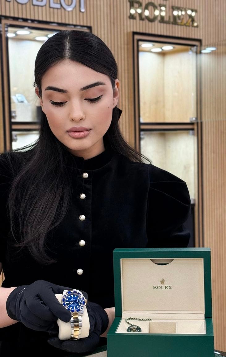 Магазин премиальных швейцарских часов Abraỳly Rysgal открылся в ТРЦ «Ашхабад»