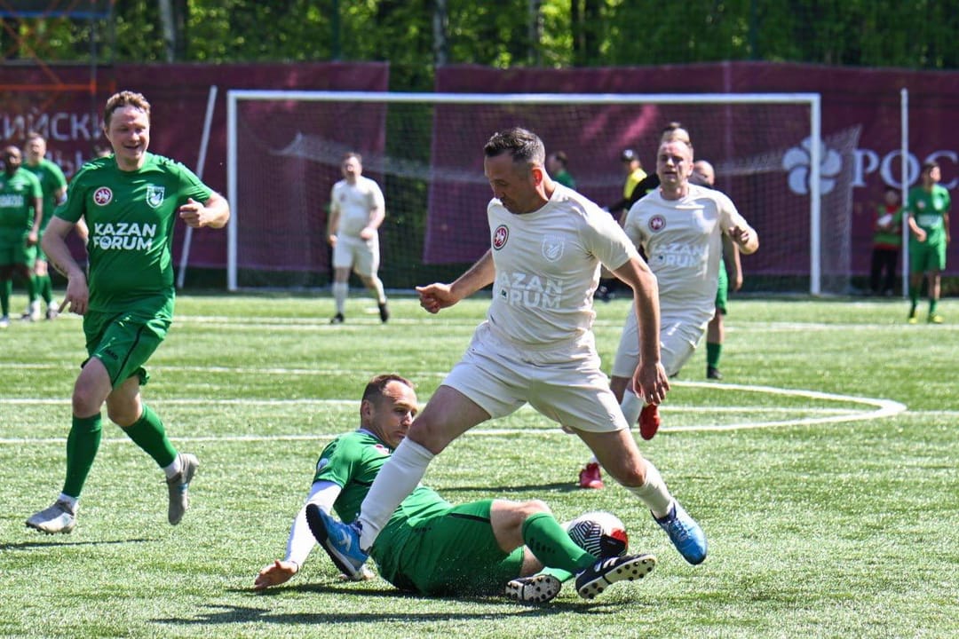 Türkmen diplomatlary «Russiýa - Yslam dünýäsi» forumynyň çäklerinde futbol duşuşygyna gatnaşdylar