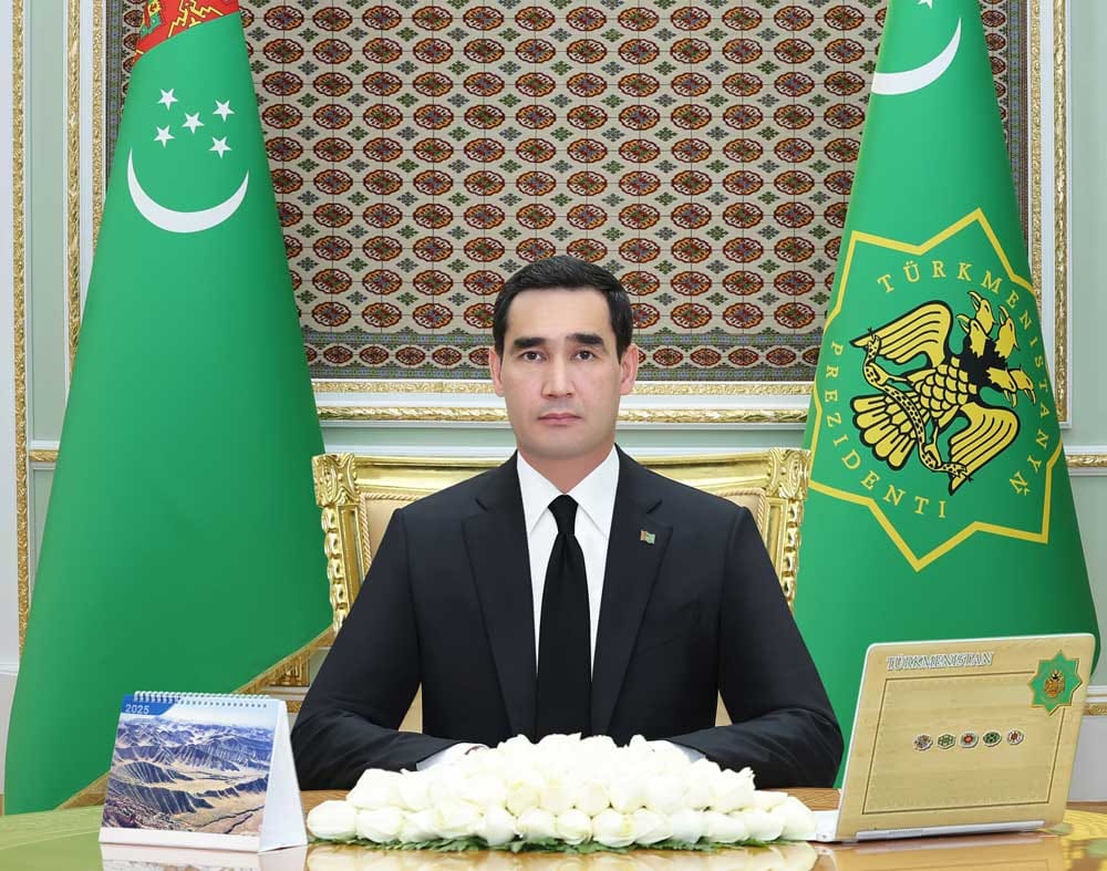 Türkmenistanyň Prezidenti Gadyr gijesi mynasybetli, iş kesilen 321 raýatyň günäsini geçdi