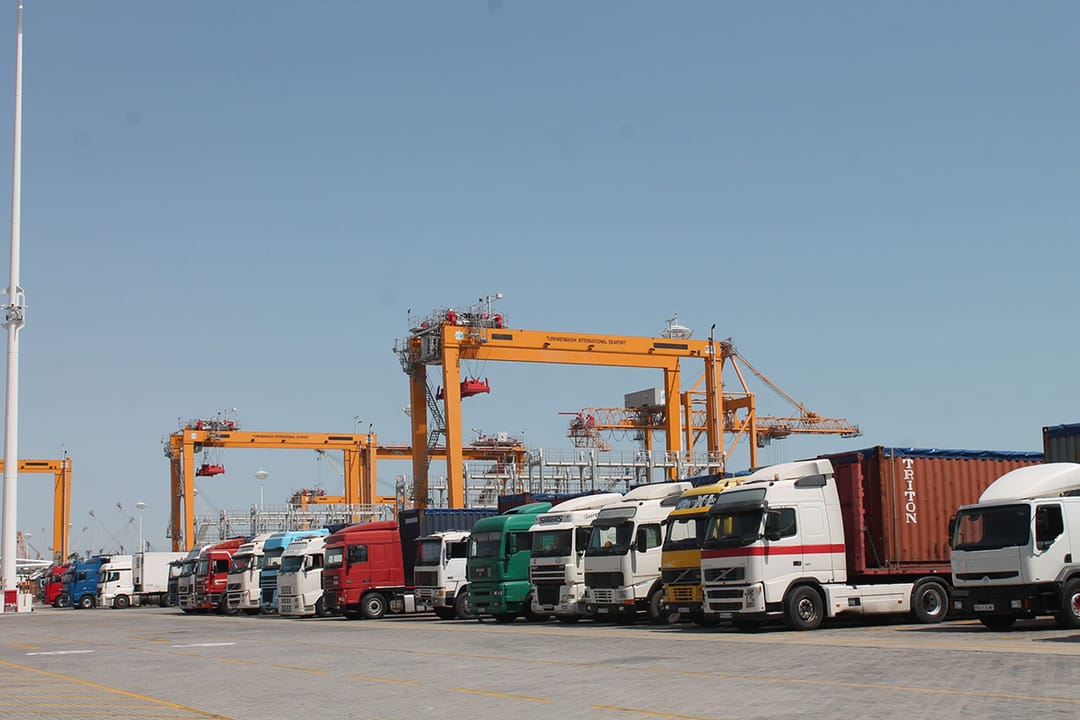 Türkmenistanyň çäginden geçýän üstaşyr ýükleriň möçberi 17 göterim artdy