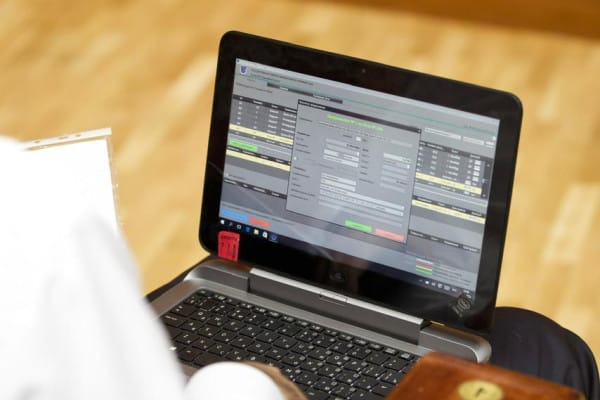 Birža söwdalarynda türkiýeli telekeçilere ýol bitumyny satmak barada geleşikler baglaşyldy