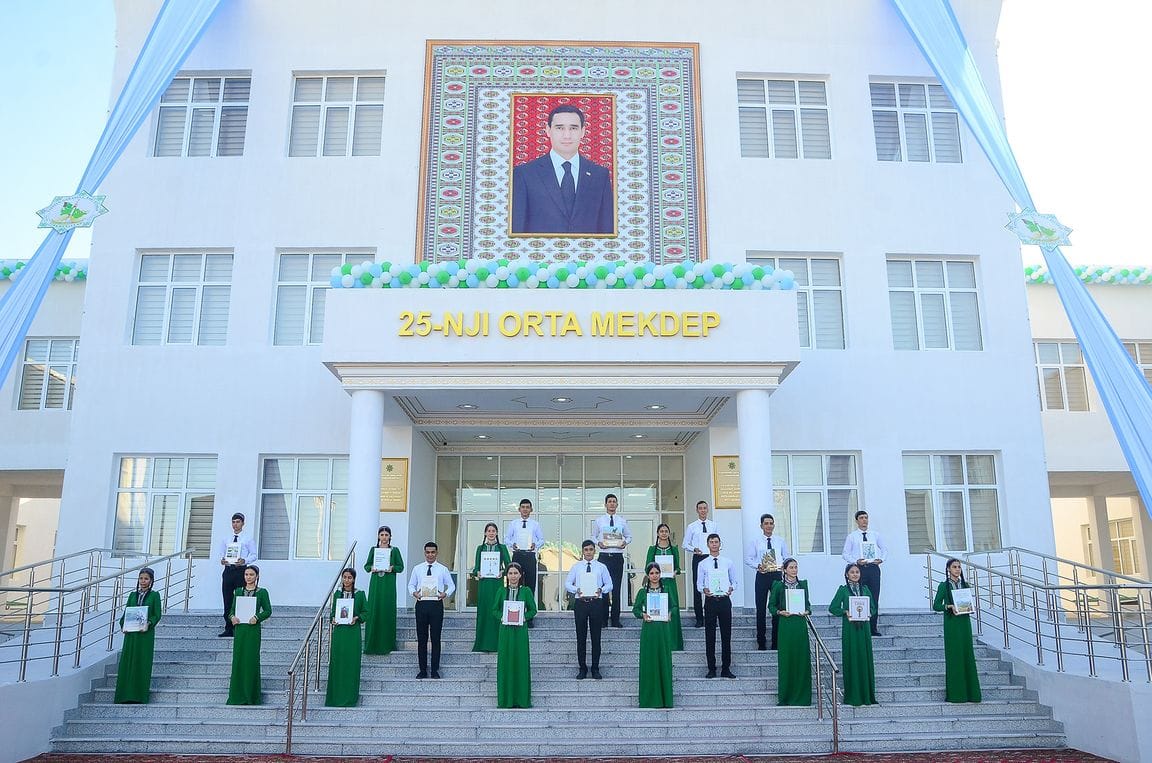 Täze okuw ýyly mynasybetli Türkmenistanda täze bilim-terbiýeçilik edaralarynyň birnäçesiniň açylyş dabarasy boldy