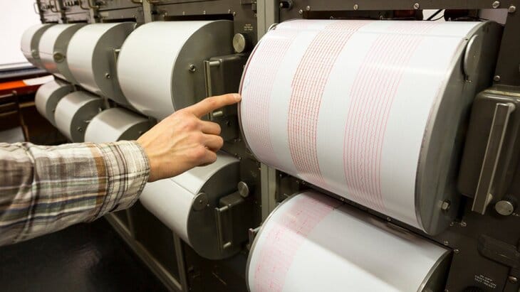 Ýaponiýada örän güýçli ýer titremä taýýarlanýarlar