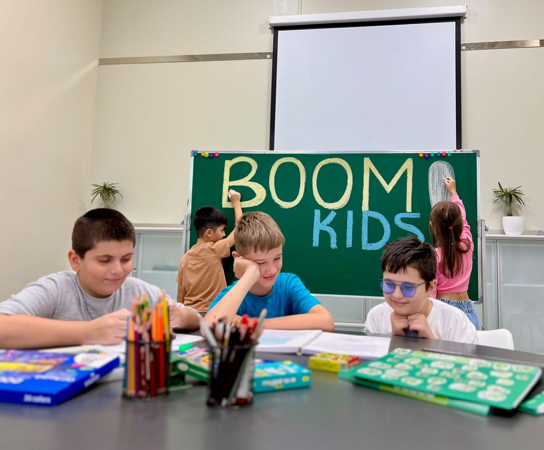 Çagalaryň hemmetaraplaýyn ösüşi: «Göreldeli» bilim merkezinde «Boom kids» okuwlary başlanýar