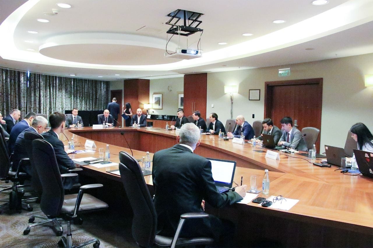 Представители Туркменистана обсудили в Баку пилотный проект по перевозке контейнерных грузов железнодорожным транспортом