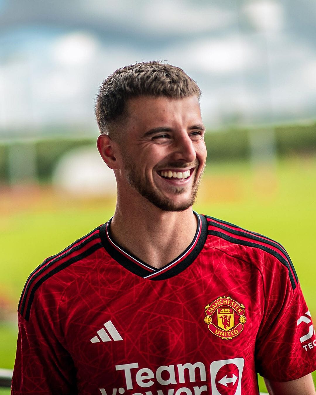 “Manchester United” announced Mount's move from “Chelsea”