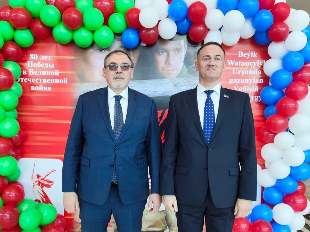 «Aşgabat» kinoteatrynda «44-nji ýylyň awgustynda» atly çeper film görkezildi