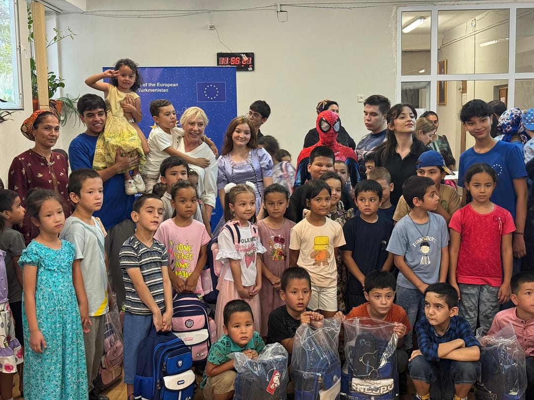 ЕС поддержал детей с ограниченными возможностями в Туркменистане
