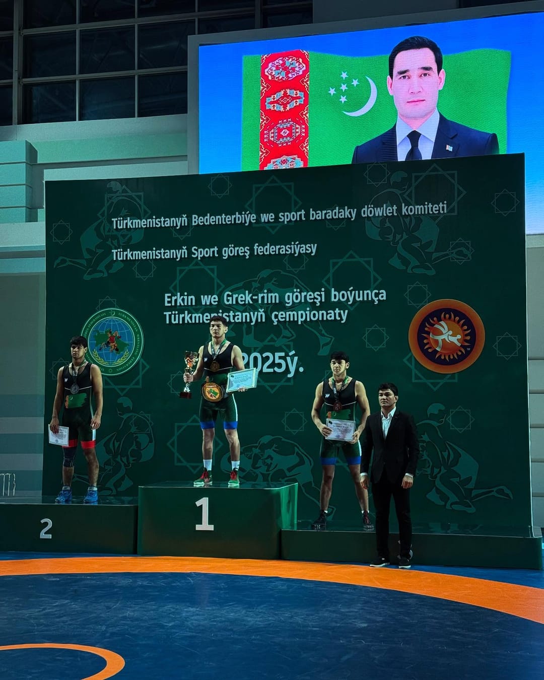 Alp Arslan Begenjov won the Turkmenistan freestyle wrestling championship