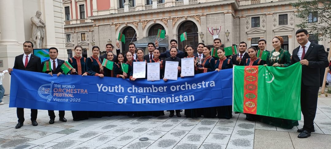 Turkmenistan orchestra awarded “Golden Flag” at The World Orchestra Festival 2025