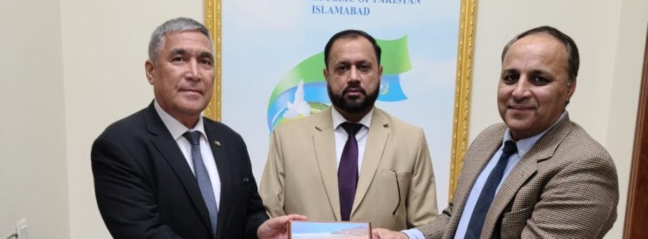 Pakistanyň Milli logistika korporasiýasynyň wekilleri ulag gatnawlary bilen bagly meseleler ara alnyp maslahatlaşyldy