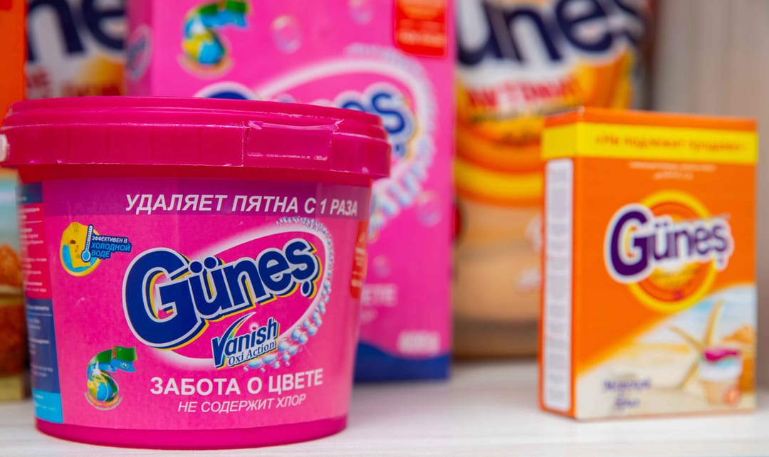 «Türkmen Berk-Metal» tarapyndan öndürilýän Güneş tegmil aýryjy serişdesi müşderileriň ynamyny gazanýar