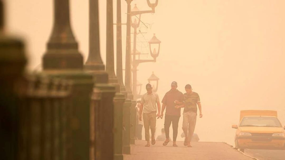 Irak’ta kum fırtınası sebebiyle binden fazla kişi solunum problemleri yaşadı