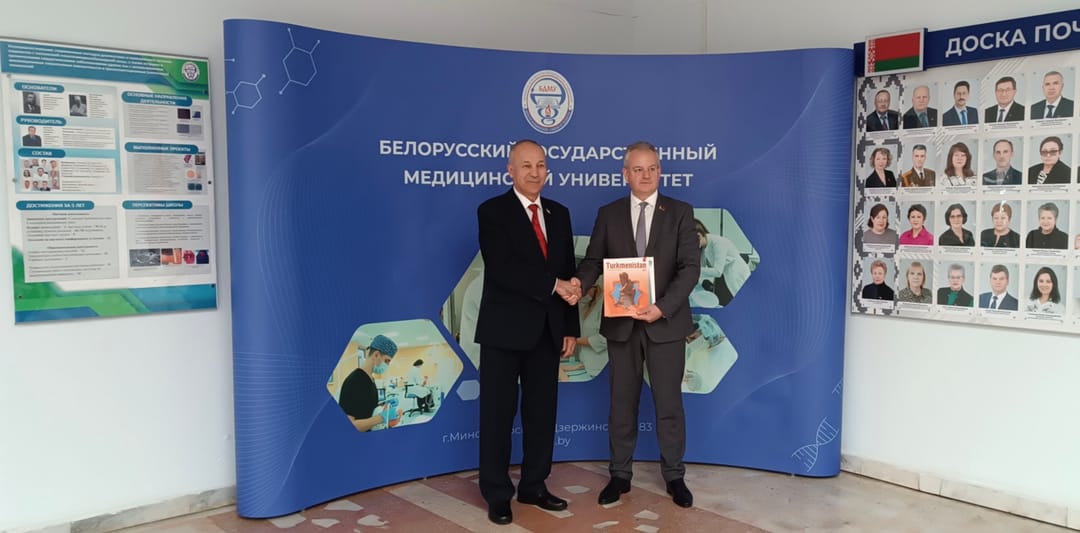 Ambassador of Turkmenistan in Minsk met with Turkmen students of Belarusian universities