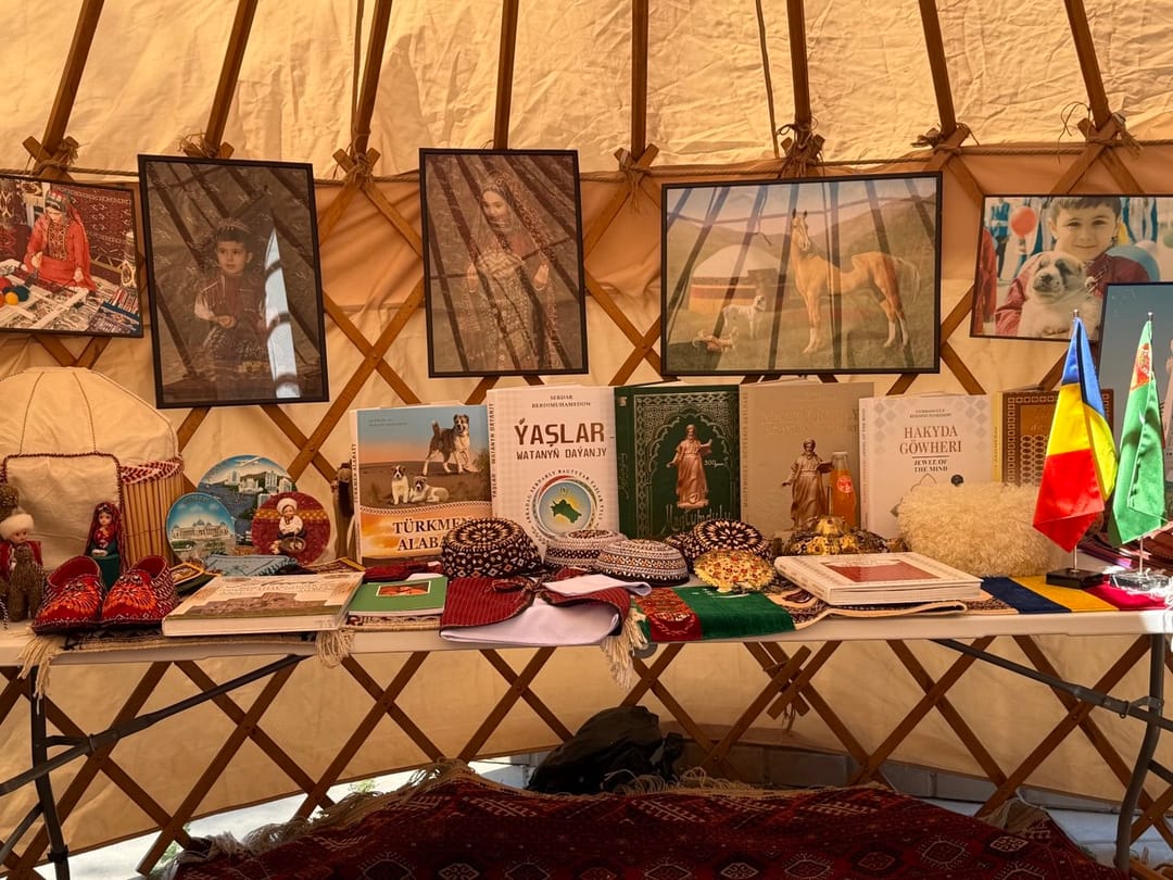 Türkmenistanyň medeni mirasy Rumyniýada geçirilen «Hydyrlez» festiwalynda görkezildi