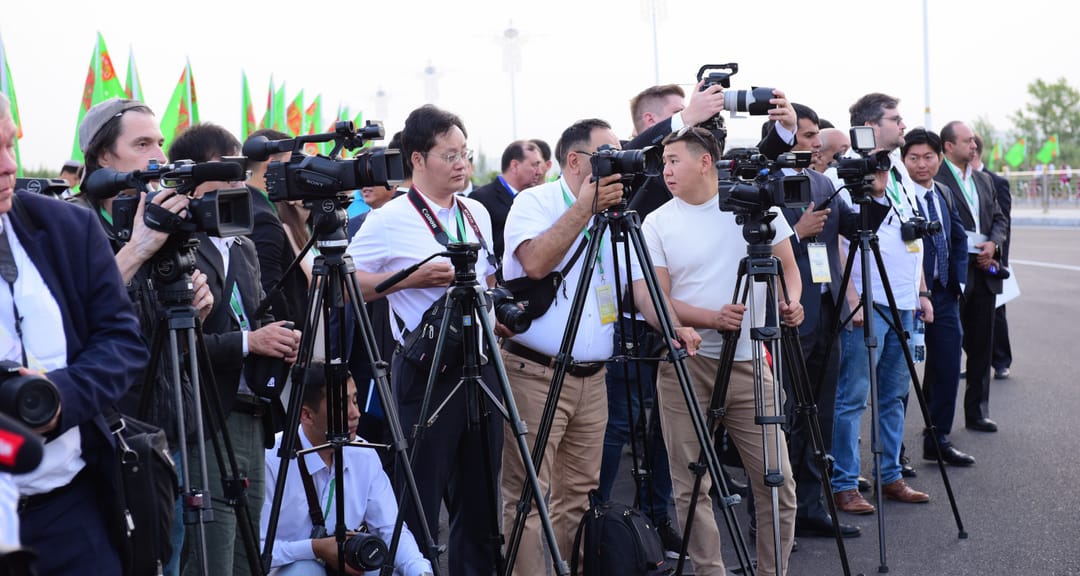 Для журналистов на форуме ООН в Авазе создадут все необходимые условия