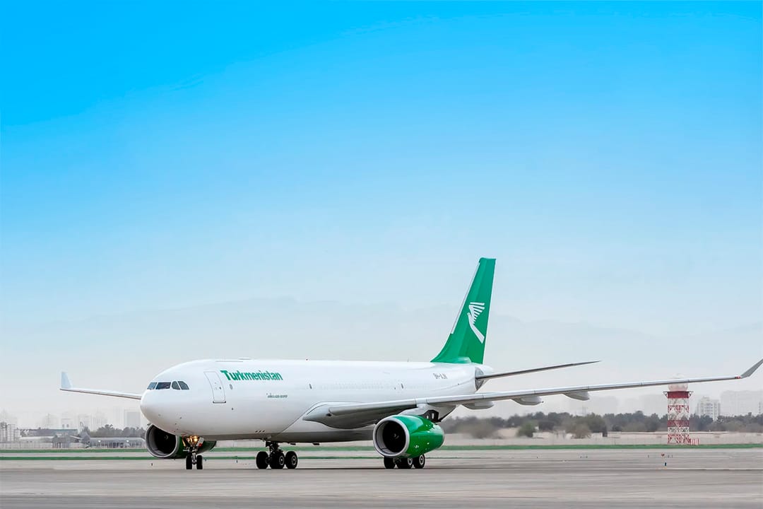 «Türkmenhowaýollarynyň» uçary Jiddada garşylandy