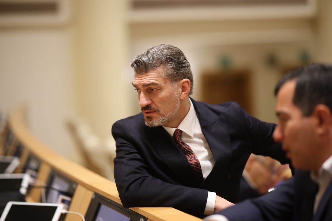 Eski milli futbolcu ve Milletvekilli Kavelaşvili, Gürcistan'ın 6. cumhurbaşkanı seçildi