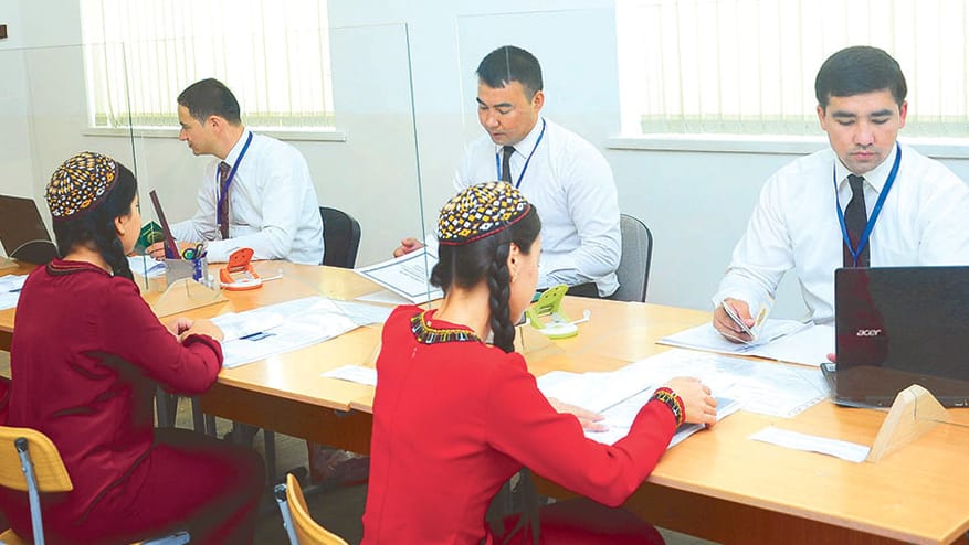 Şu gün Türkmenistanyň ýokary okuw mekdeplerine giriş synaglary tamamlanýar