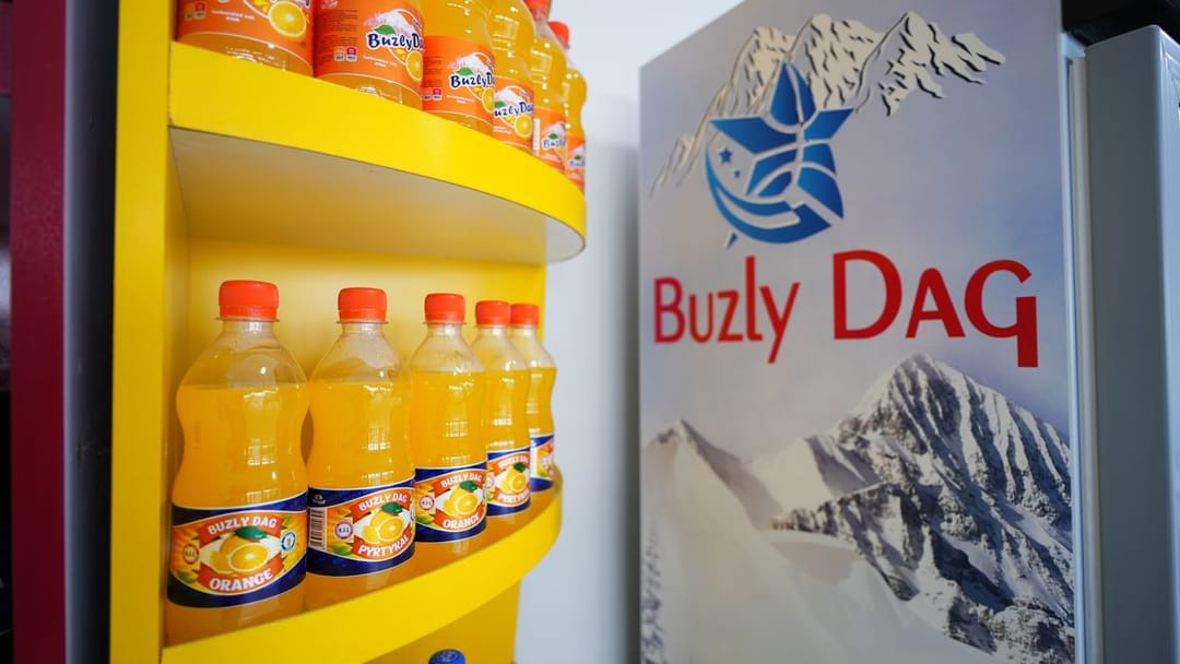 «Buzly Dag» täze aksiýasyndaky gymmat bahaly sowgatlara eýe bolmaga çagyrýar