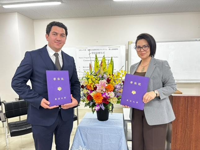 Dadaýewler — Sukuba uniwersitetinde ýapon dilinde magistr derejesini gutaran ilkinji türkmen maşgalasy