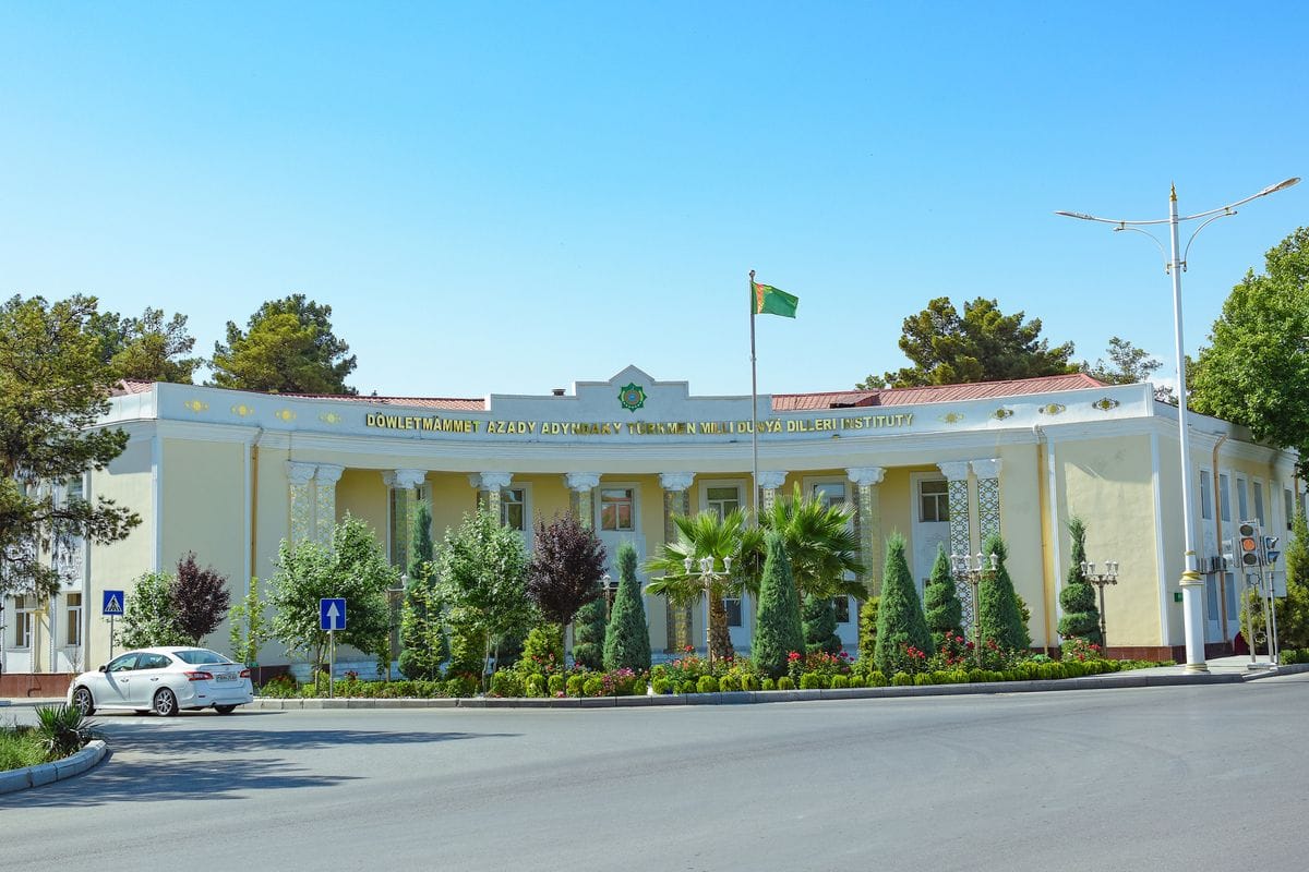 В туркменском вузе отметили день Конфуция 