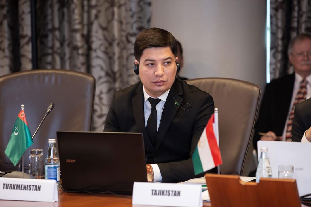 Türkmenistanly ulag işgärleri 2-nji Geçelgäni ösdürmek boýunça CAREC-iň mejlisine gatnaşdy