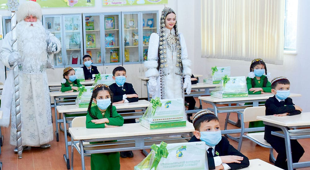 First-graders of Mary velayat were presented with computers of domestic production