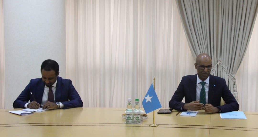 Turkmenistan’s Education Minister and Somali Ambassador Discuss Establishing Framework for Cooperation