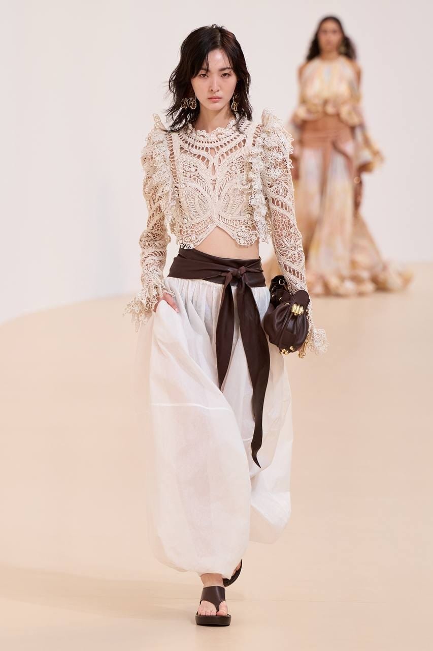 Harem pantolonlar, yeni sezonun vazgeçilmezi olacak