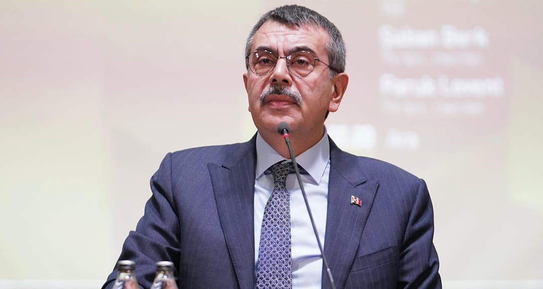 В Ашхабаде с визитом находится министр национального образования Турции